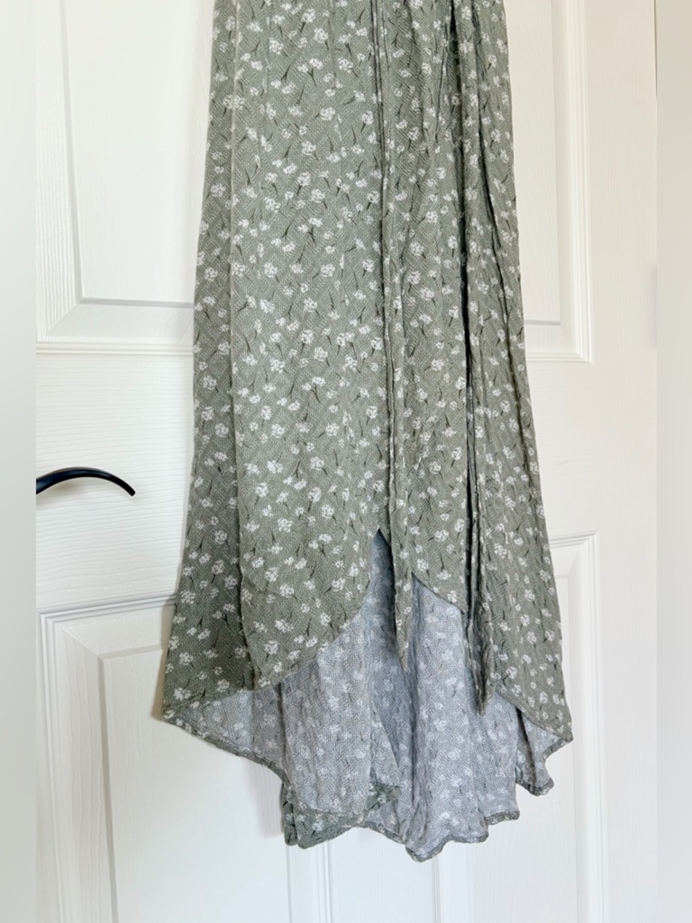 Sage Green Floral Maxi Tie Dress — Size XS - Picture 4 of 6